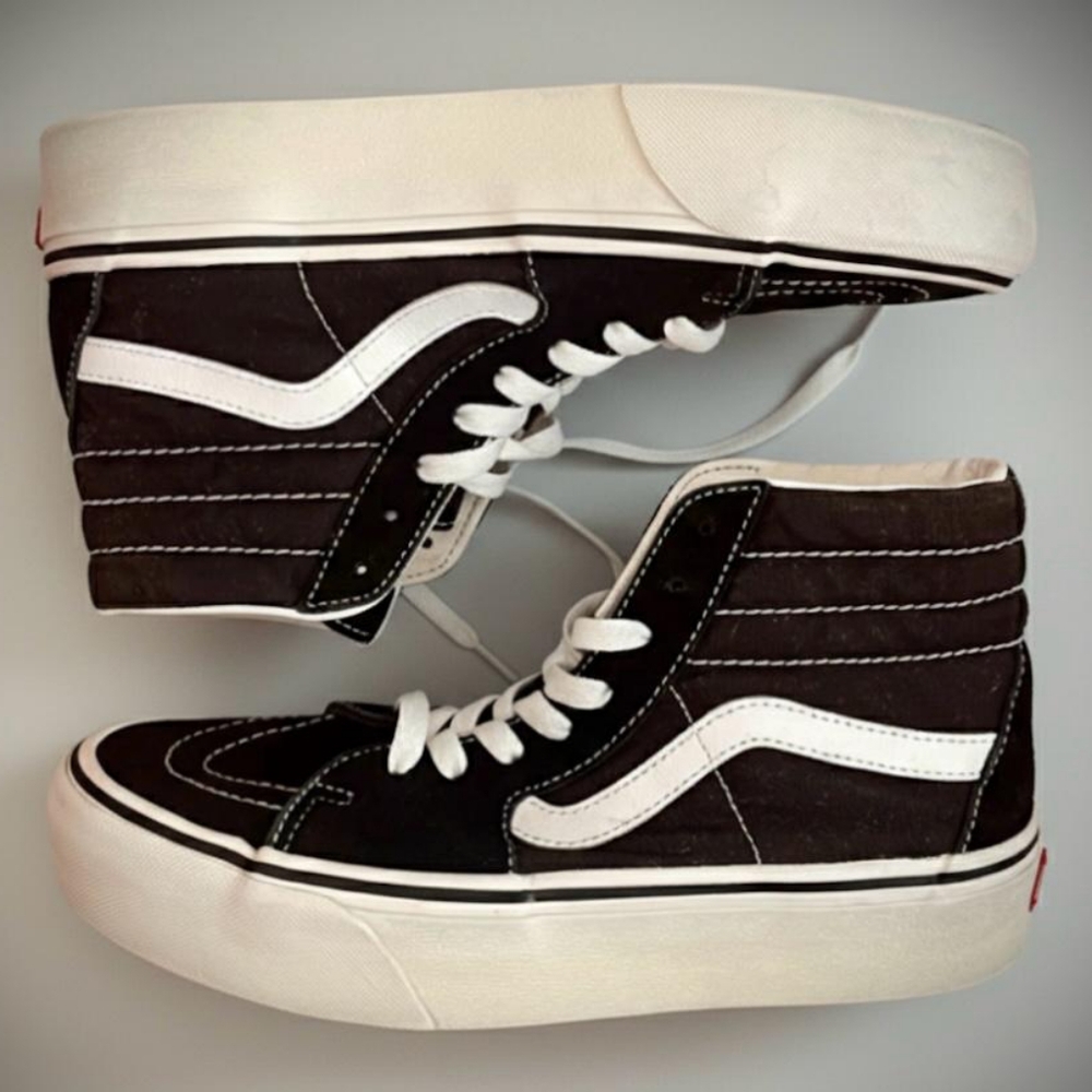 VANS HIGH TOPS, HI PLATFORM:1.5". MEN'S S:6, WOMEN'S S:7.5. BLACK CANVAS & SUEDE - Picture 2 of 3
